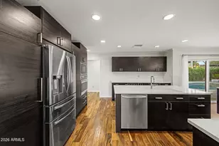126 W Seldon Ln, Phoenix, AZ 85021 - Photo 17