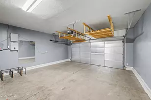 17611 W Crocus Dr, Surprise, AZ 85388 - Photo 35