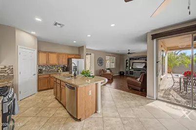 1076 E Euclid Avenue, Gilbert, AZ 85297 - Photo 3