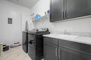 14214 S 179th Ave, Goodyear, AZ 85338 - Photo 31