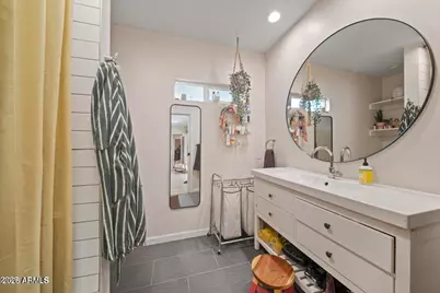 2547 W Adams Street, Phoenix, AZ 85009 - Photo 13