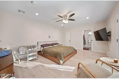 2547 W Adams Street, Phoenix, AZ 85009 - Photo 15