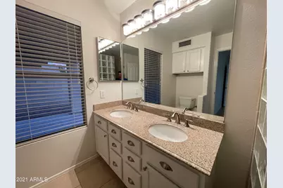 4709 E Abraham Lane, Phoenix, AZ 85050 - Photo 13