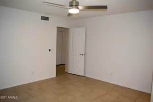 4709 E Abraham Ln, Phoenix, AZ 85050 - Photo 9