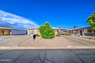 327 S 73rd Pl, Mesa, AZ 85208 - Photo 3