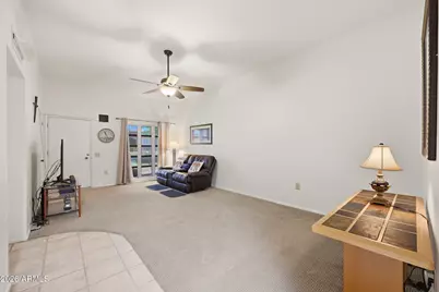 10040 W Lancaster Drive, Sun City, AZ 85351 - Photo 11