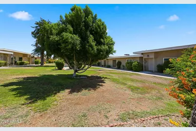 10040 W Lancaster Drive, Sun City, AZ 85351 - Photo 7