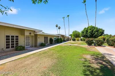 10040 W Lancaster Drive, Sun City, AZ 85351 - Photo 9
