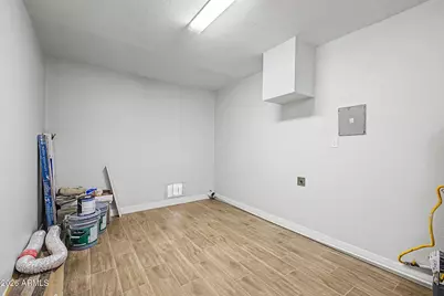 6536 W Turney Avenue, Phoenix, AZ 85033 - Photo 35