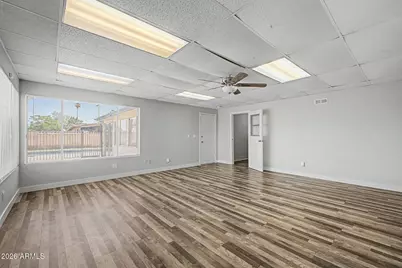 6536 W Turney Avenue, Phoenix, AZ 85033 - Photo 17