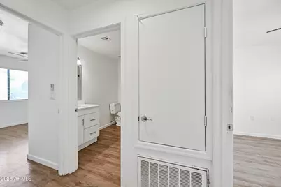 3065 N 67th Avenue #Apt 241, Phoenix, AZ 85033 - Photo 17
