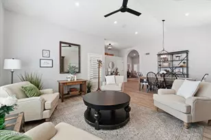 640 N Alder Dr, Chandler, AZ 85226 - Photo 5