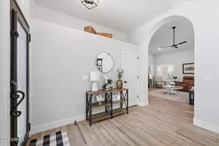 640 N Alder Dr, Chandler, AZ 85226 - Photo 3