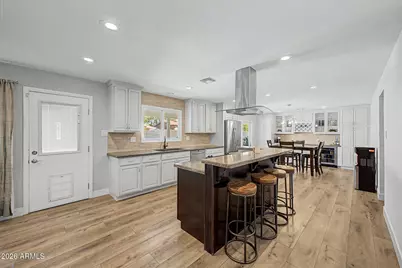 8720 E Whitton Avenue, Scottsdale, AZ 85251 - Photo 5