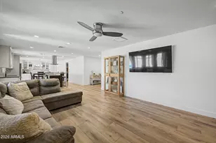 8720 E Whitton Ave, Scottsdale, AZ 85251 - Photo 3