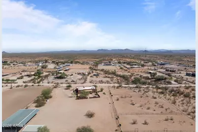 21223 W Restin Road, Wittmann, AZ 85361 - Photo 33