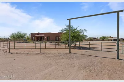 21223 W Restin Road, Wittmann, AZ 85361 - Photo 3