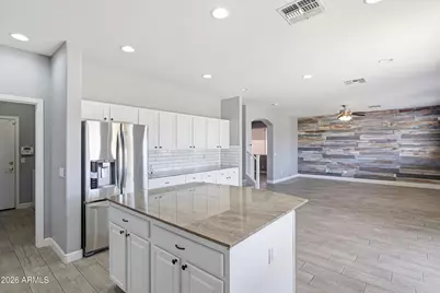 7407 W Honeysuckle Drive, Peoria, AZ 85383 - Photo 9