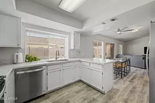 7113 N 28th Ave, Phoenix, AZ 85051 - Photo 11