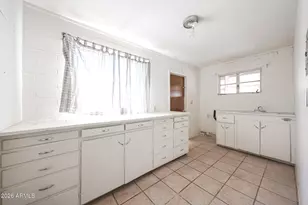 1805 E Randall Dr, Tempe, AZ 85281 - Photo 17