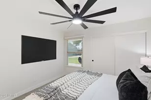 735 E Vaughn Dr, Tempe, AZ 85283 - Photo 19
