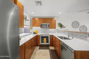 1145 E Whitton Ave, Phoenix, AZ 85014 - Photo 9