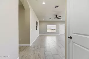 158 N Pettoshas Dr, Maricopa, AZ 85139 - Photo 9