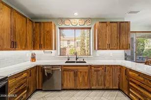25412 N 68th Dr, Peoria, AZ 85383 - Photo 5