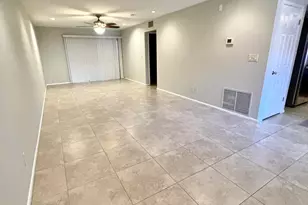 12212 N Paradise Vlg Pkwy S, Phoenix, AZ 85032 - Photo 7
