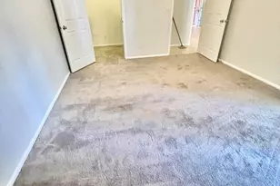 12212 N Paradise Vlg Pkwy S, Phoenix, AZ 85032 - Photo 5