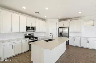 31957 N 125th Ave, Peoria, AZ 85383 - Photo 7