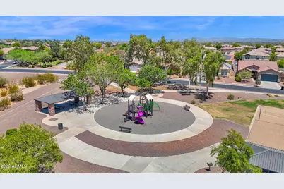 25843 N 165th Lane, Surprise, AZ 85387 - Photo 37