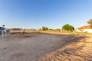22914 W Sunland Ave, Buckeye, AZ 85326 - Photo 23
