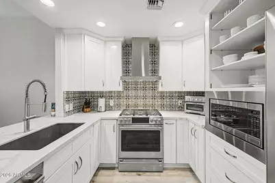 16 W Encanto Boulevard #303, Phoenix, AZ 85003 - Photo 9