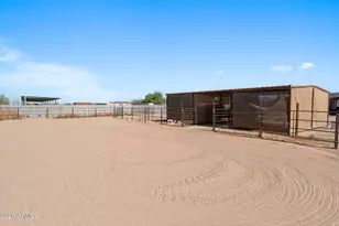 27513 N 252nd Ave, Wittmann, AZ 85361 - Photo 3