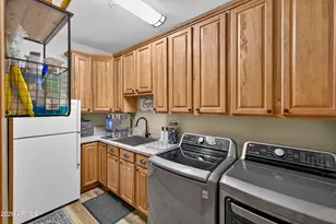 2705 W Creighton Dr, Flagstaff, AZ 86001 - Photo 27