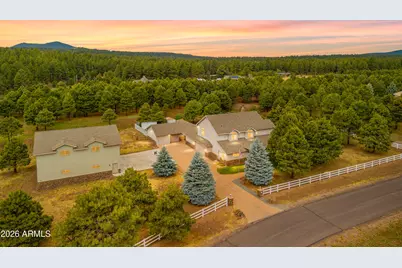 2705 W Creighton Drive, Flagstaff, AZ 86001 - Photo 1