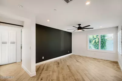8318 E Sells Drive, Scottsdale, AZ 85251 - Photo 15