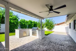 8318 E Sells Dr, Scottsdale, AZ 85251 - Photo 21