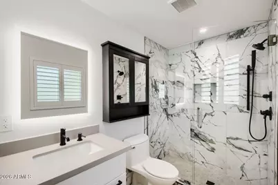 8318 E Sells Drive, Scottsdale, AZ 85251 - Photo 17