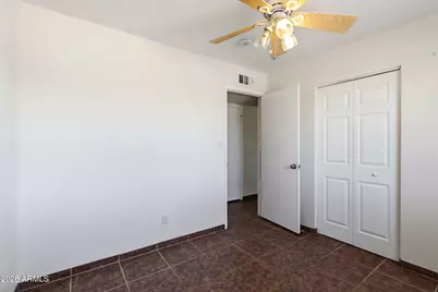 250 E Park Avenue, Gilbert, AZ 85234 - Photo 17
