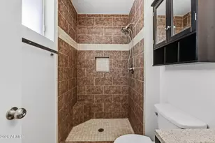 250 E Park Ave, Gilbert, AZ 85234 - Photo 25