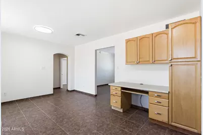 250 E Park Avenue, Gilbert, AZ 85234 - Photo 11