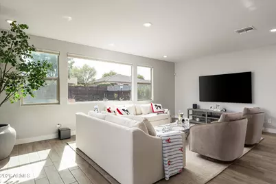12872 N Founders Park Boulevard, Surprise, AZ 85379 - Photo 9