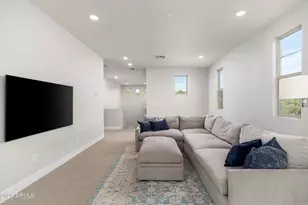 12872 N Founders Park Blvd, Surprise, AZ 85379 - Photo 25