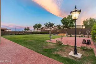 12872 N Founders Park Blvd, Surprise, AZ 85379 - Photo 45