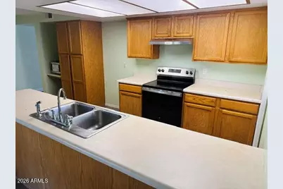 9431 N 37th Avenue, Phoenix, AZ 85051 - Photo 11