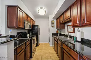 5995 N 78th St, Scottsdale, AZ 85250 - Photo 9