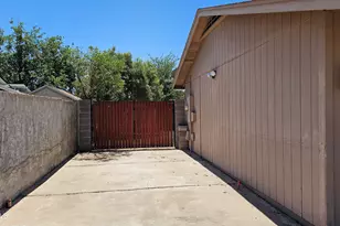 2135 W Maple Dr, Phoenix, AZ 85027 - Photo 7
