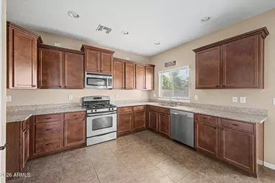 1016 W Basswood Avenue, San Tan Valley, AZ 85140 - Photo 7